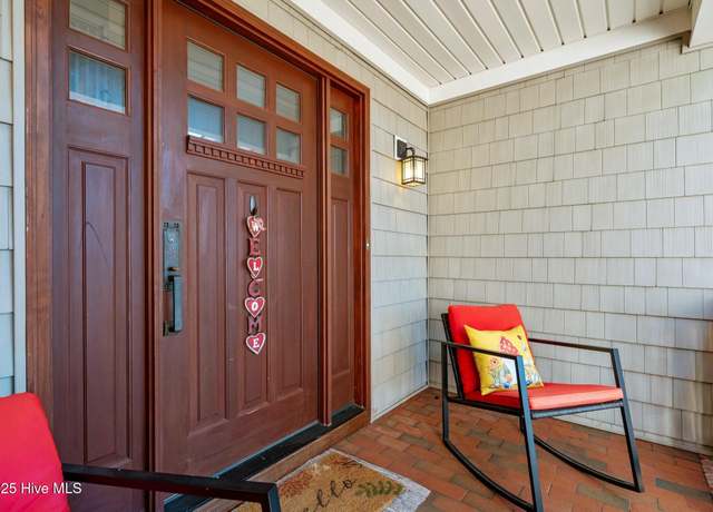 Property at 575 S Valley Rd, Southern Pines, NC 28387, 4 beds, 4 baths