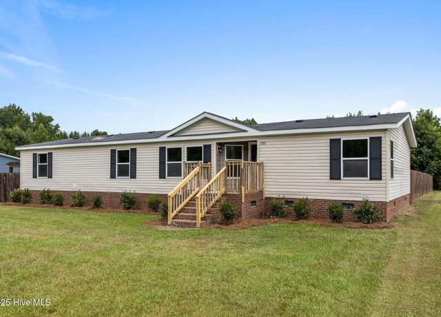 Property at 1707 Manning Rd, Greenville, NC 27858, 3 beds, 2 baths