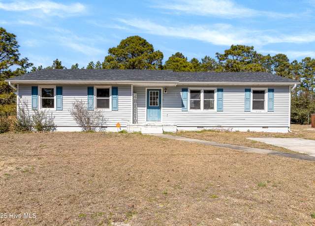 Property at 64 Sanders Dr, Hubert, NC 28539, 3 beds, 1.5 baths