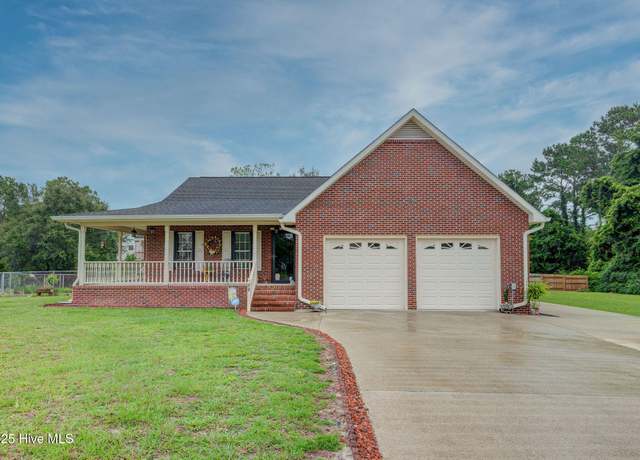 Property at 73 Windover Dr, Southport, NC 28461, 3 beds, 2 baths
