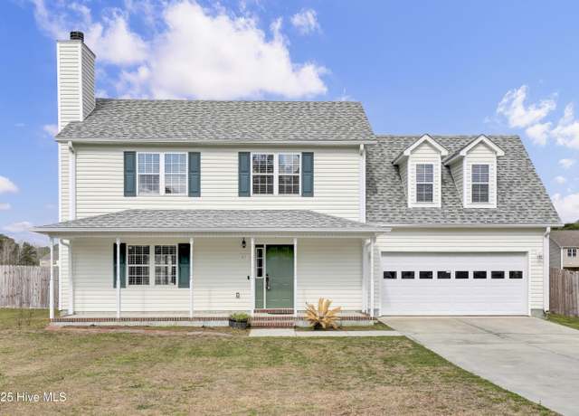 Property at 105 Lawndale Ln, Sneads Ferry, NC 28460, 3 beds, 2.5 baths