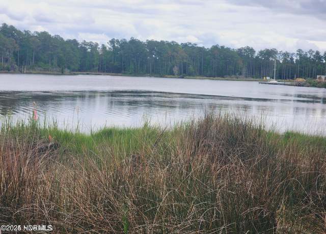 Property at 13 Alexander Dr, Belhaven, NC 27810