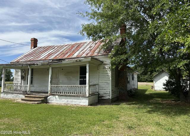 Property at 843 Hood Swamp Rd, Goldsboro, NC 27534, 3 beds, 1 bath