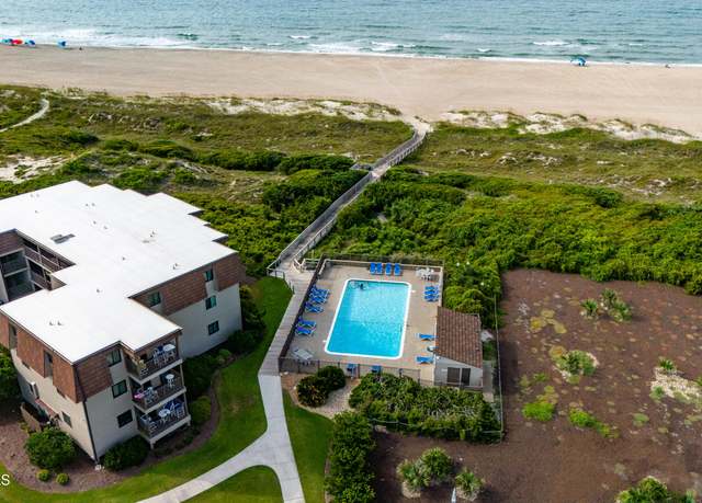 Property at 2008 E Ft Macon Rd Unit A6, Atlantic Beach, NC 28512, 2 beds, 2 baths
