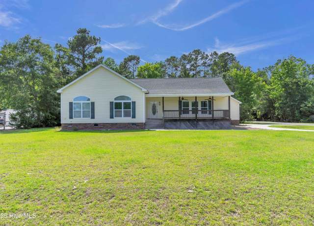 Property at 105 Scotch Bonnet Way, Hampstead, NC 28443, 3 beds, 2.5 baths