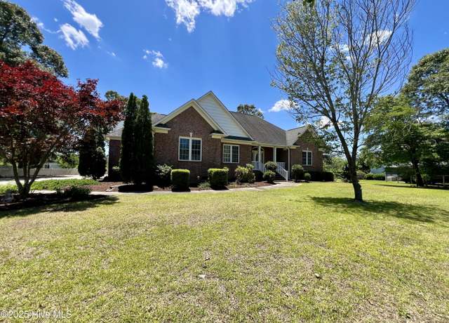 Property at 126 Finch Ln, New Bern, NC 28560, 3 beds, 3.5 baths