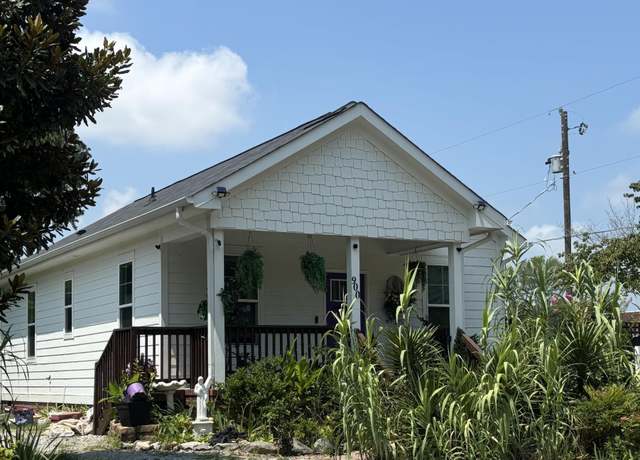 Property at 900 7th St, Goldsboro, NC 27534, 2 beds, 1 bath