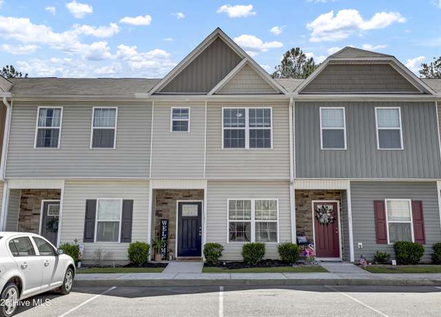 Property at 141 Beacon Woods Dr, Holly Ridge, NC 28445, 2 beds, 2.5 baths
