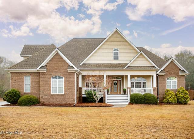 Property at 108 Casey Ct, Cedar Point, NC 28584, 3 beds, 3 baths