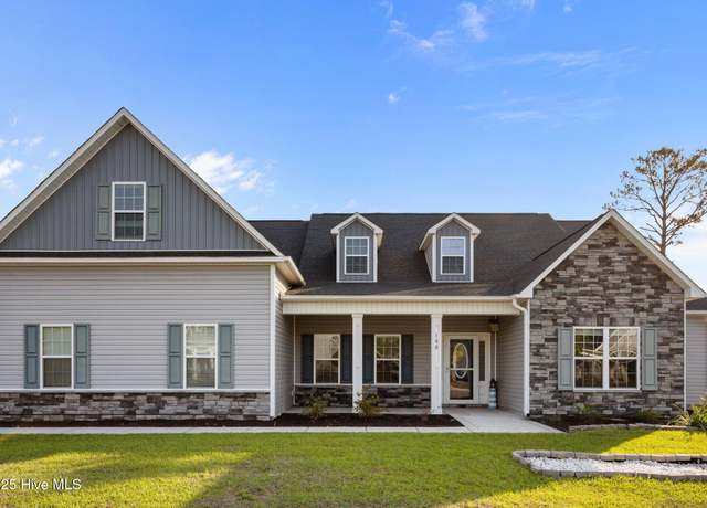 Property at 100 Delray Ct, Sneads Ferry, NC 28460, 5 beds, 4 baths