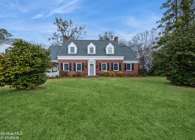 Property at 703 Rountree St, Kinston, NC 28501, 4 beds, 2 baths