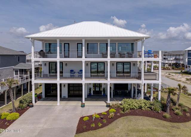 Property at 1423 N Shore Dr, Surf City, NC 28445, 5 beds, 5 baths