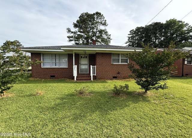 Property at 328 Clayton St, Rocky Mount, NC 27803, 3 beds, 1 bath