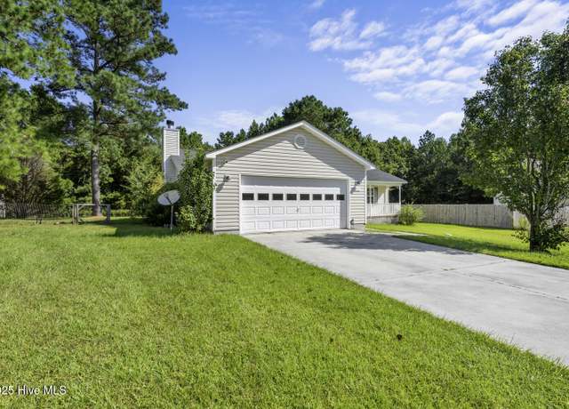 Property at 105 Littleleaf Ct, Jacksonville, NC 28540, 3 beds, 2 baths