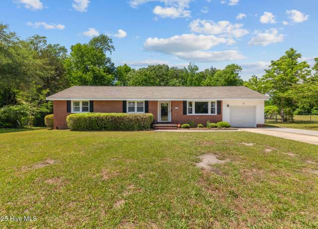 Property at 713 Decatur Rd, Jacksonville, NC 28540, 3 beds, 2 baths