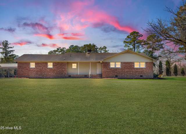 Property at 246 Big Hill Rd, Aurora, NC 27806, 3 beds, 2 baths