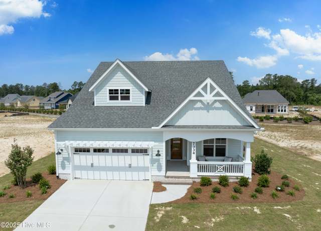 Property at 7334 Foxbriar Dr, Leland, NC 28451, 4 beds, 4.5 baths