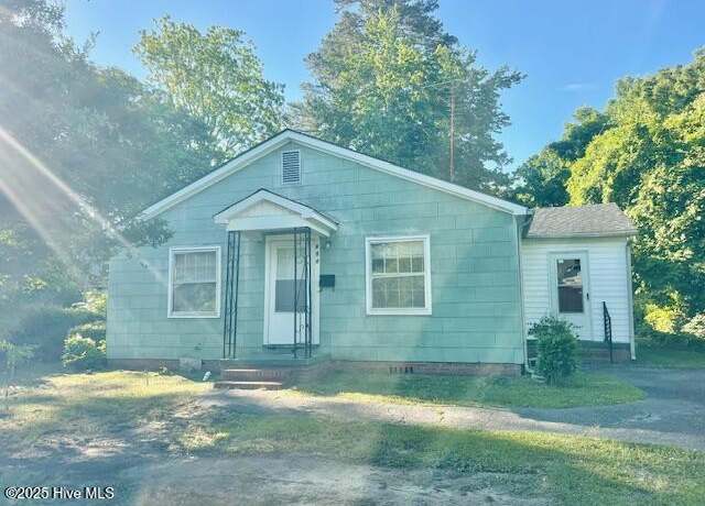 Property at 618 Daughety Rd, Kinston, NC 28501, 2 beds, 1 bath