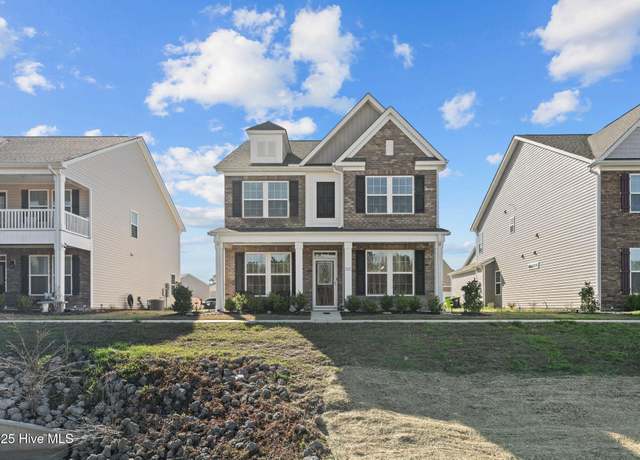 Property at 1015 Yellowwood Aly, New Bern, NC 28562, 4 beds, 2.5 baths