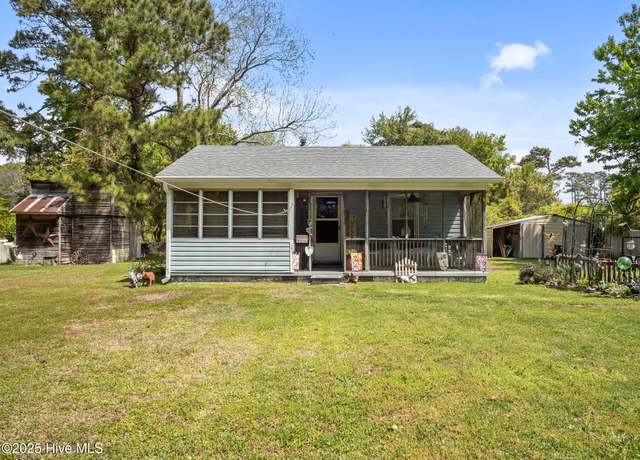 Property at 297 Community Rd, Newport, NC 28570, 2 beds, 1 bath