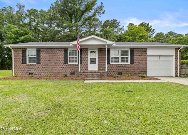 Property at 815 Cedar Point Cir, Elizabeth City, NC 27909, 3 beds, 2 baths