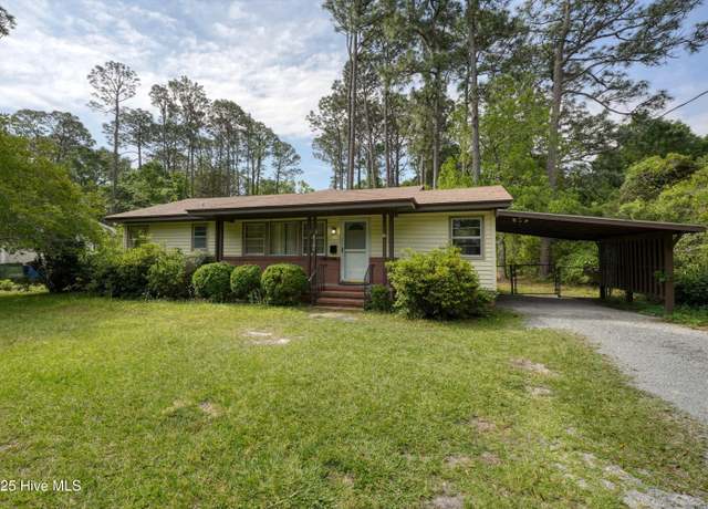 Property at 4702 Cedar Ave, Wilmington, NC 28403, 3 beds, 1 bath