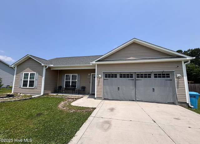 Property at 107 Lilac Ln, Richlands, NC 28574, 3 beds, 2 baths