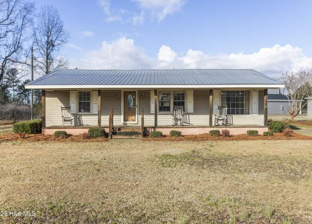 Property at 5253 Pleasant Plains Church Rd, Whiteville, NC 28472, 2 beds, 1 bath