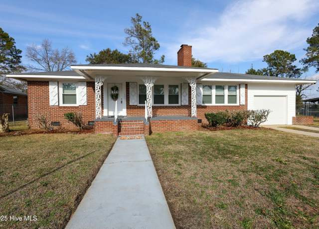 Property at 1003 Academy St E, Wilson, NC 27893, 4 beds, 2 baths