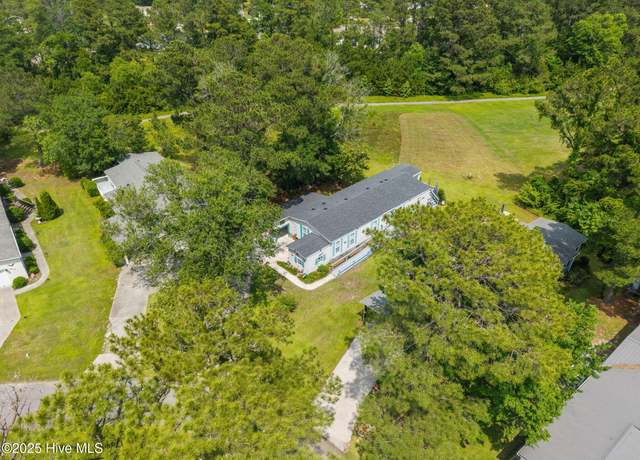 Property at 417 Quartermaster Ct, Hampstead, NC 28443, 2 beds, 2 baths
