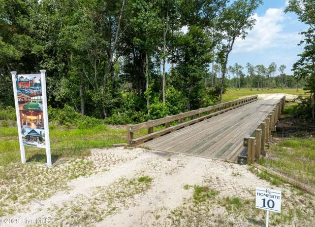 Property at 10 Kingibird, Rocky Point, NC 28457
