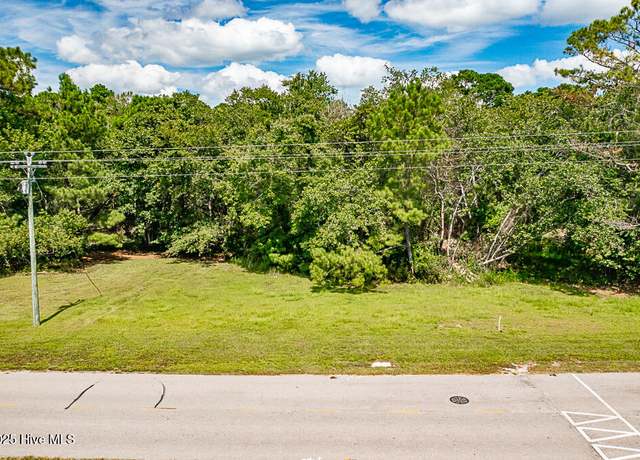 Property at 1610 Caracara Dr, New Bern, NC 28560