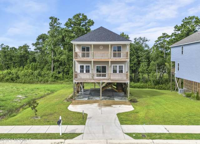 Property at 300 Broadleaf Dr, Jacksonville, NC 28546, 4 beds, 3 baths