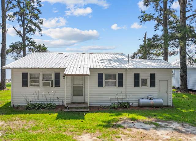 Property at 1179 Old Pamlico Beach Rd W, Belhaven, NC 27810, 3 beds, 2.5 baths