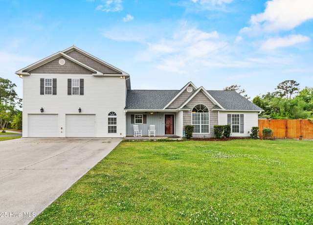 Property at 243 Yulan Dr, Wilmington, NC 28412, 5 beds, 3 baths