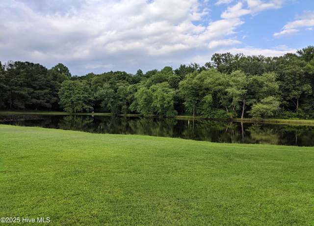 Property at 5642 Lakehaven Ct, Wilson, NC 27896