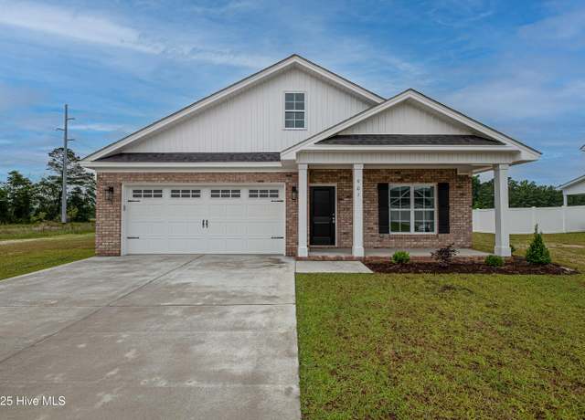 Property at 901 Finn Ct, Greenville, NC 27834, 4 beds, 2.5 baths