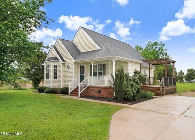 Property at 280 Church Of God Rd, Goldsboro, NC 27534, 3 beds, 2 baths