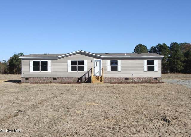 Property at 2203 Twisted Hickory Rd, Elizabethtown, NC 28337, 4 beds, 2 baths