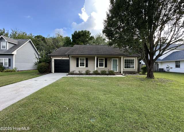 Property at 4716 Weybridge Ln, Wilmington, NC 28409, 3 beds, 2 baths