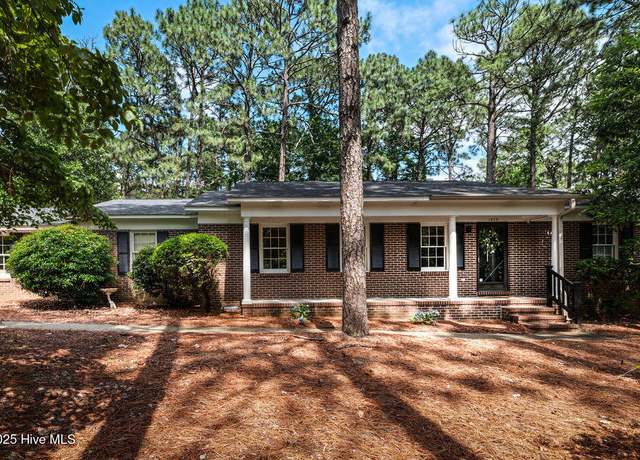 Property at 1809 E Indiana Ave, Southern Pines, NC 28387, 3 beds, 2 baths
