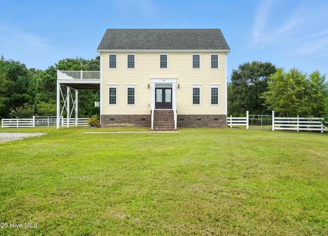 Property at 185 Sorrel Ln, Moyock, NC 27958, 3 beds, 2.5 baths