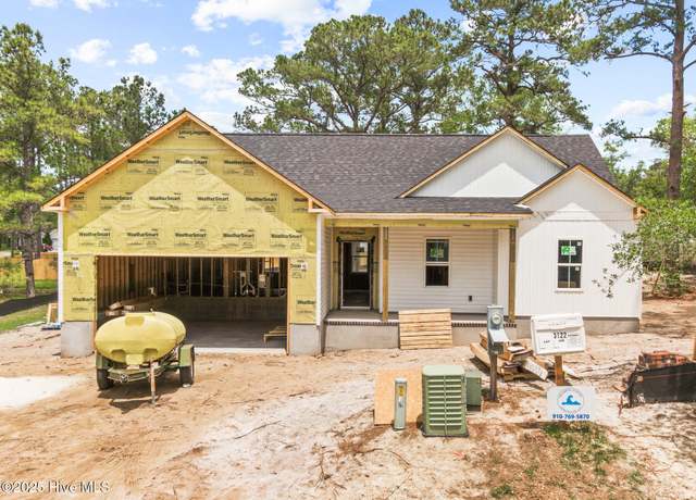 Property at 3122 Oak Dr SW, Shallotte, NC 28470, 3 beds, 2 baths