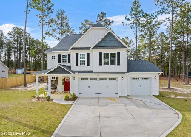 Property at 772 Winds Way, Aberdeen, NC 28315, 4 beds, 2.5 baths