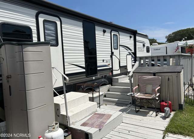 Property at 131 G Quarter Deck St, North Topsail Beach, NC 28460