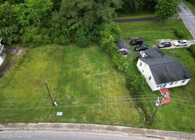 Property at 402 Bell Fork Rd, Jacksonville, NC 28540