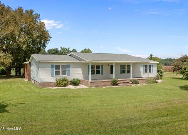 Property at 2738 White Oak River Rd, Maysville, NC 28555, 3 beds, 2 baths