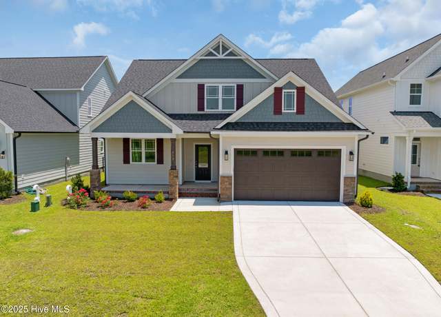 Property at 313 Taylorwood Dr, Beaufort, NC 28516, 3 beds, 2.5 baths
