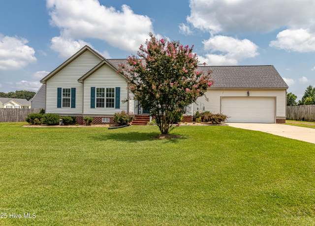 Property at 112 Towbridge Ln, Goldsboro, NC 27534, 3 beds, 2 baths