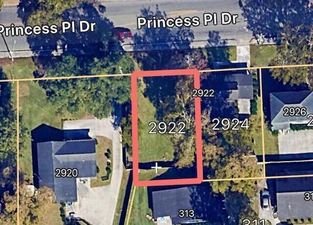 Property at 2922 Princess Pl Dr, Wilmington, NC 28405
